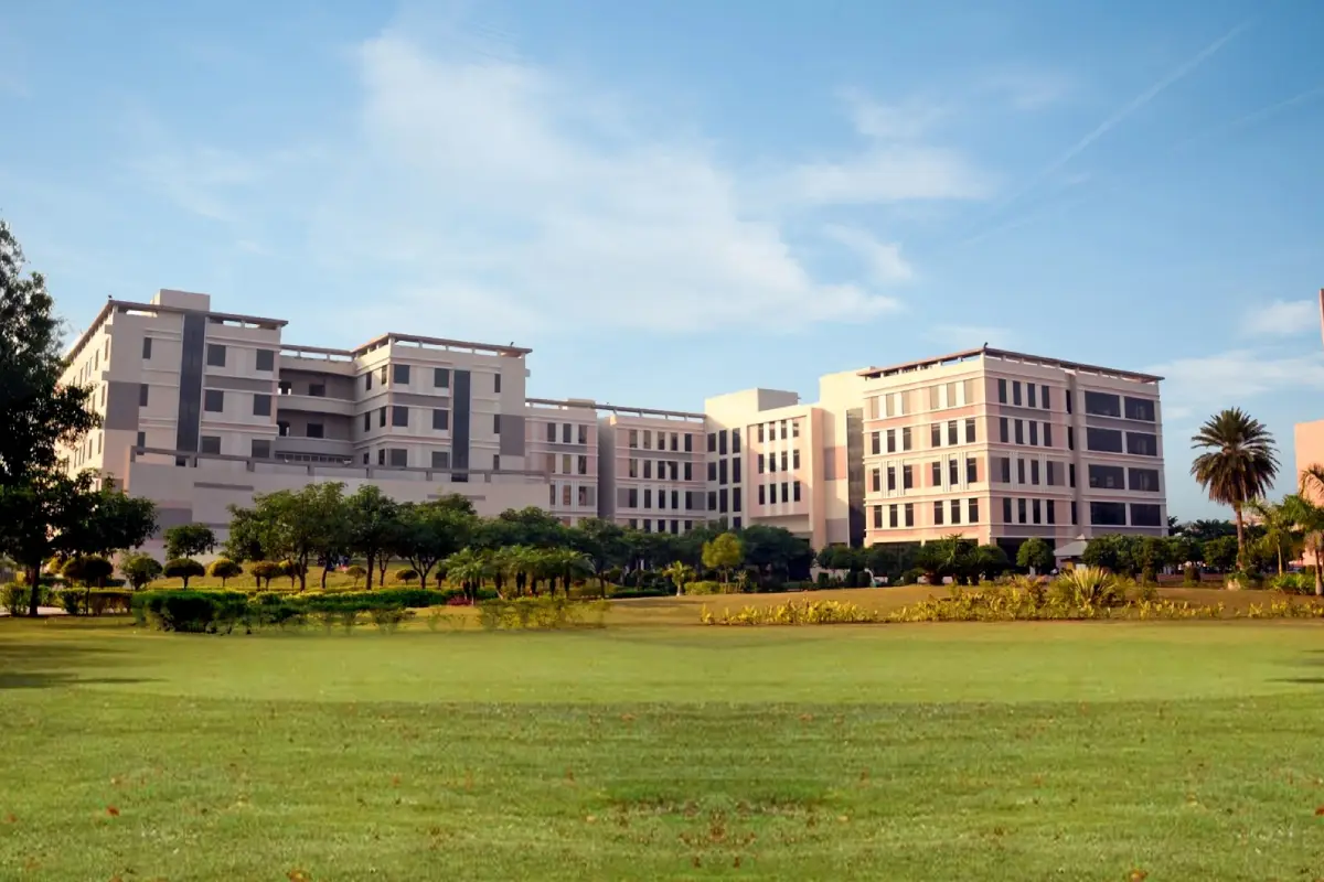 GD Goenka University Campus